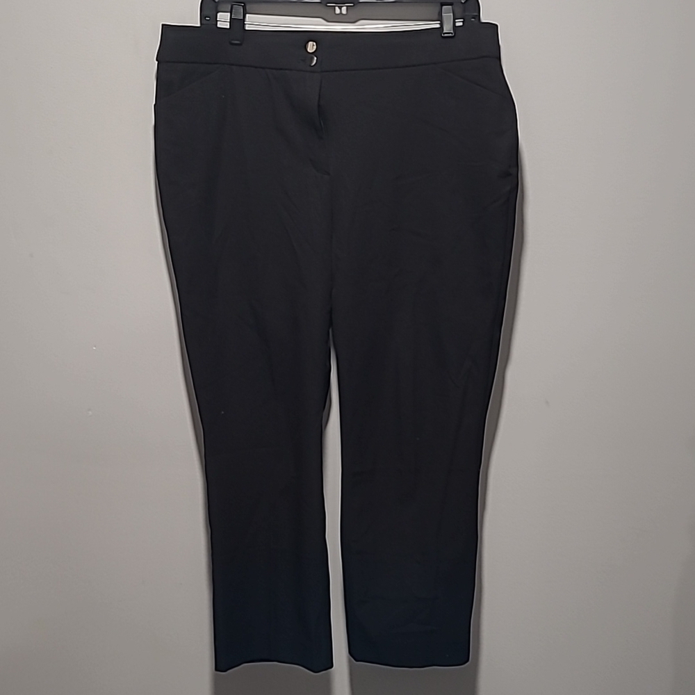 Chicos sz 1.5 black ankle pants sz 10 WP196